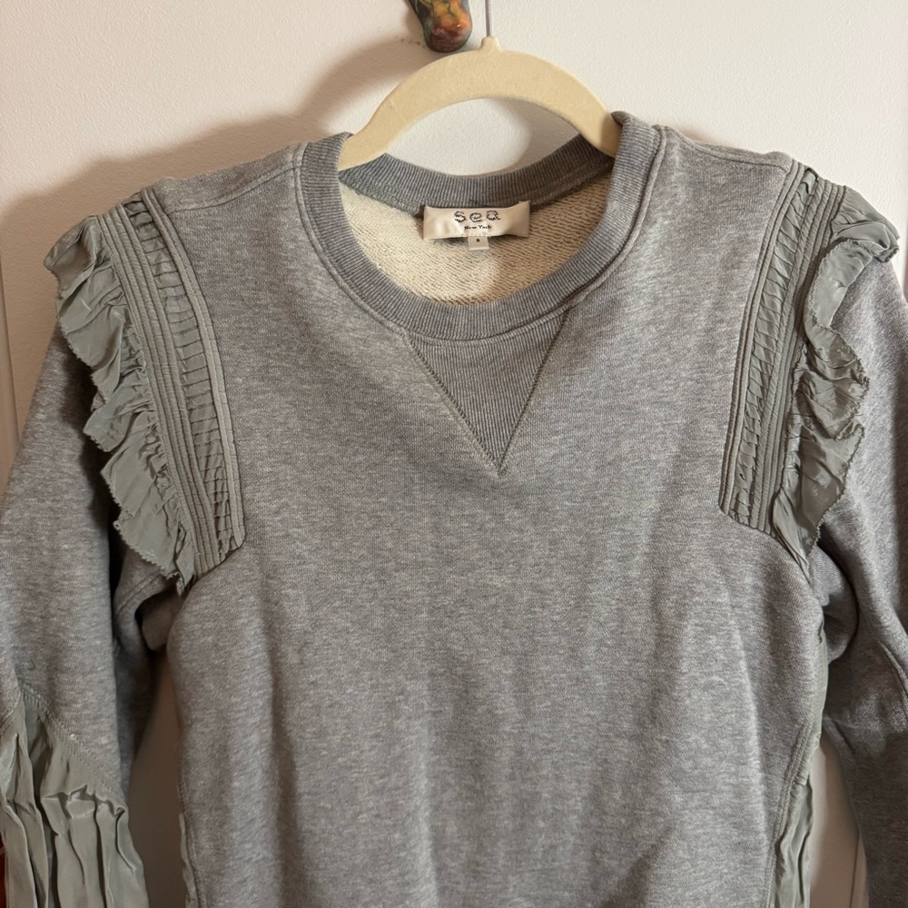 SEA NEW YORK GREY RUFFLE FLUTTER HEMINGWAY SWEATSHIRT, SIZE S - Picture 4 of 7